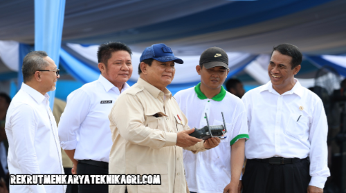 Prabowo Tebar Benih Padi Pakai Drone di Sumsel